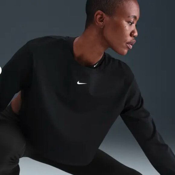 NWT Nike One Dri-Fit Mid Layer IH8608 SZ XL Hard to Find Cut Off Back - Picture 4 of 5